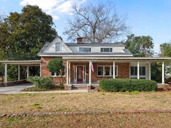 1403 Lyttleton St, Camden, SC 29020