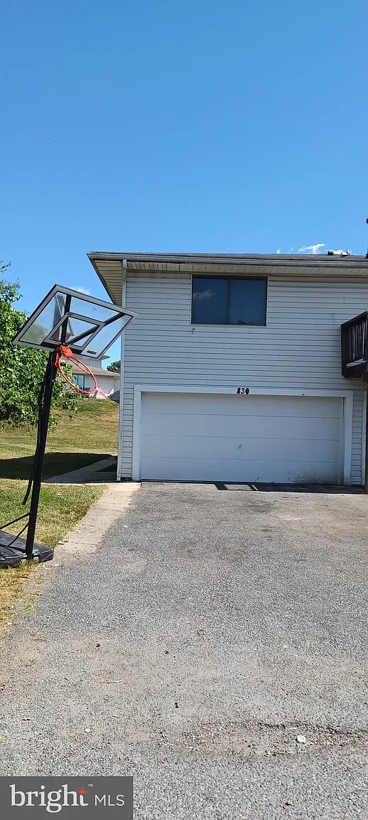 830 Windstream Way Unit B photo 1