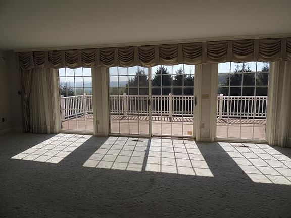 5th image of 36 Ararat Dr