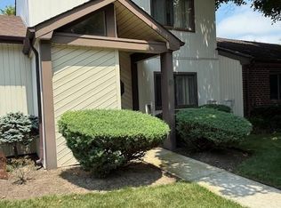 3 Blue Point Rd E, Holtsville, NY 11742