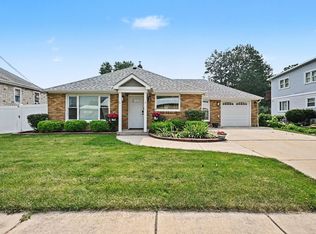 22 Galligan Rd, Gilberts, IL 60136