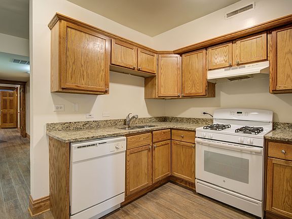 5th image of 1817 N Clybourn Ave #1