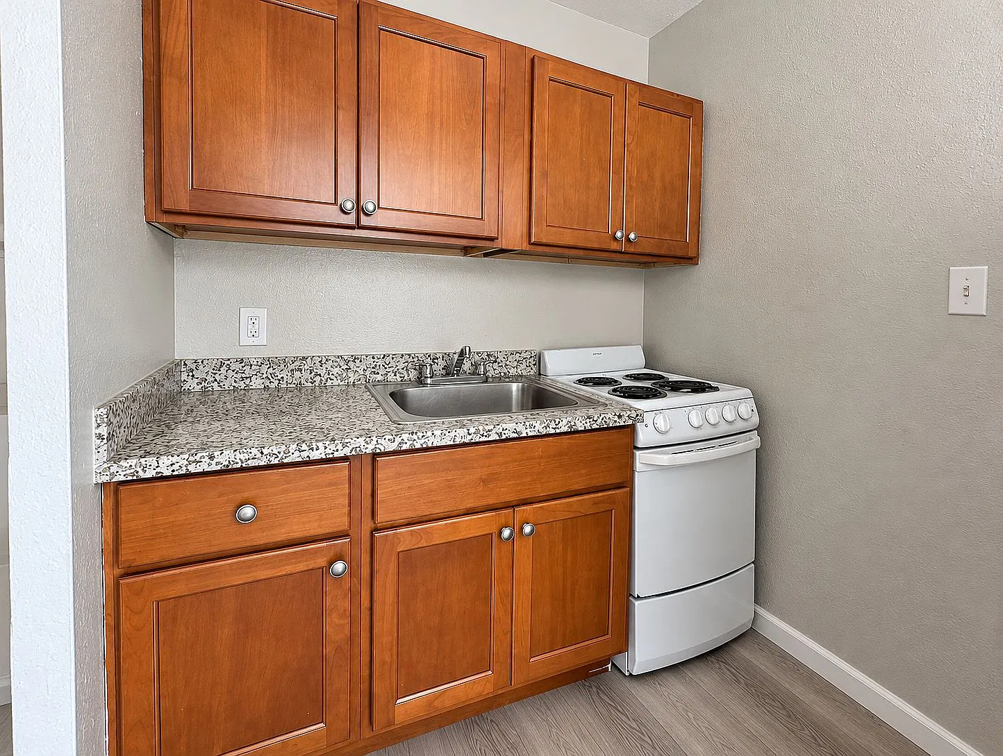 1 bed, $2,195 — Photo 2