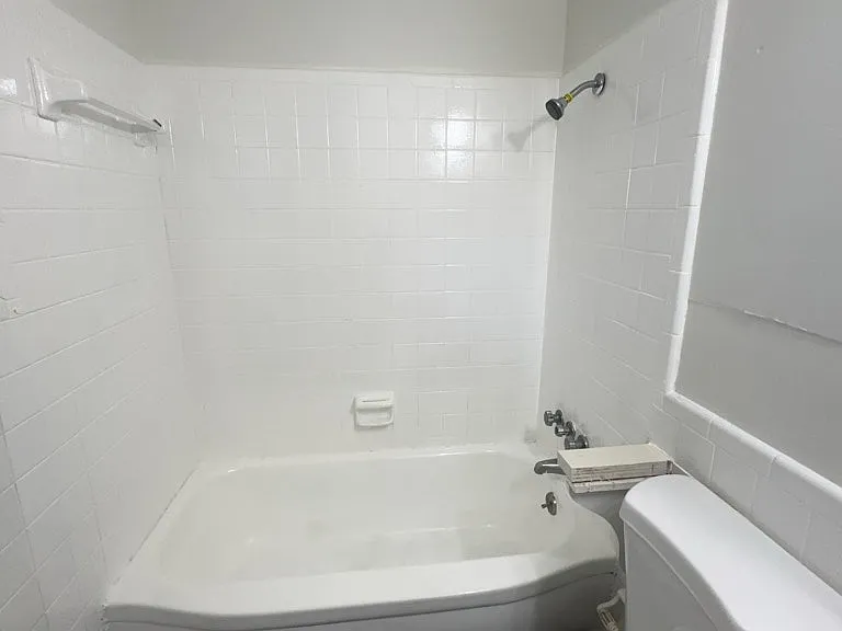 2242 Castle Hill Dr — Photo 21