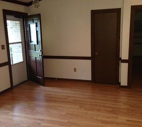 5th image of 1807 Poplar St SE