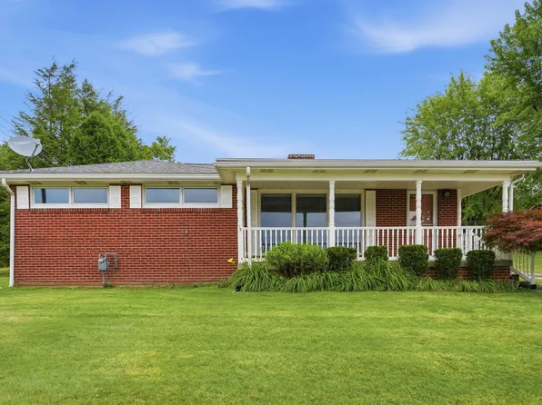 2913 Conway Wallrose Rd, Baden, PA 15005