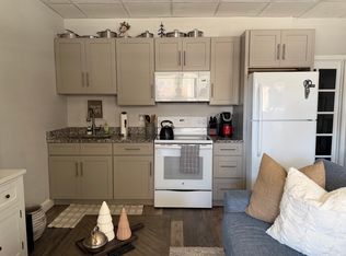 204 N Main St APT 1, Coopersburg, PA 18036