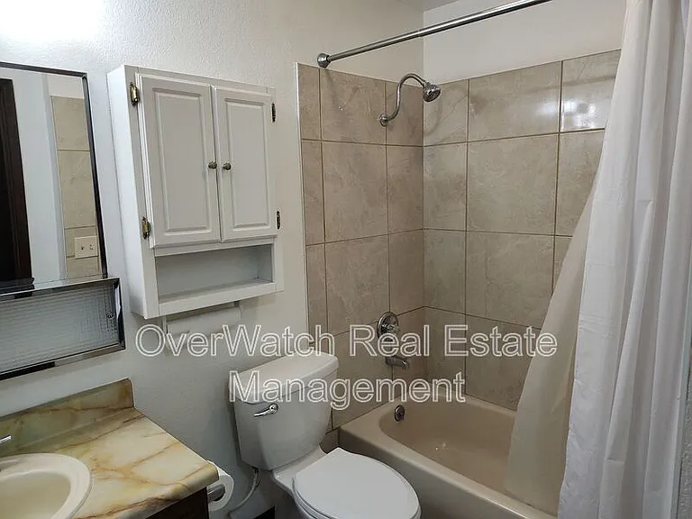 1545 Northview Dr #F4 — Photo 6