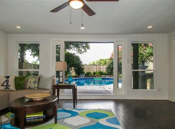 2nd image of 3865 Antigua Dr