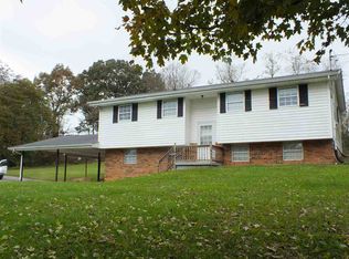 1035 Main St, Surgoinsville, TN 37873