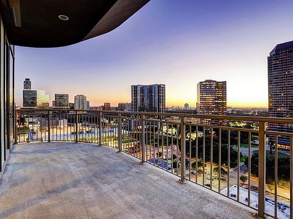 4th image of 1600 Post Oak Blvd Unit 1507