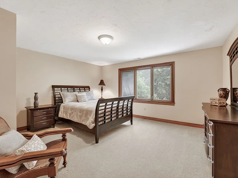 29998 Hilliard Blvd — Photo 14