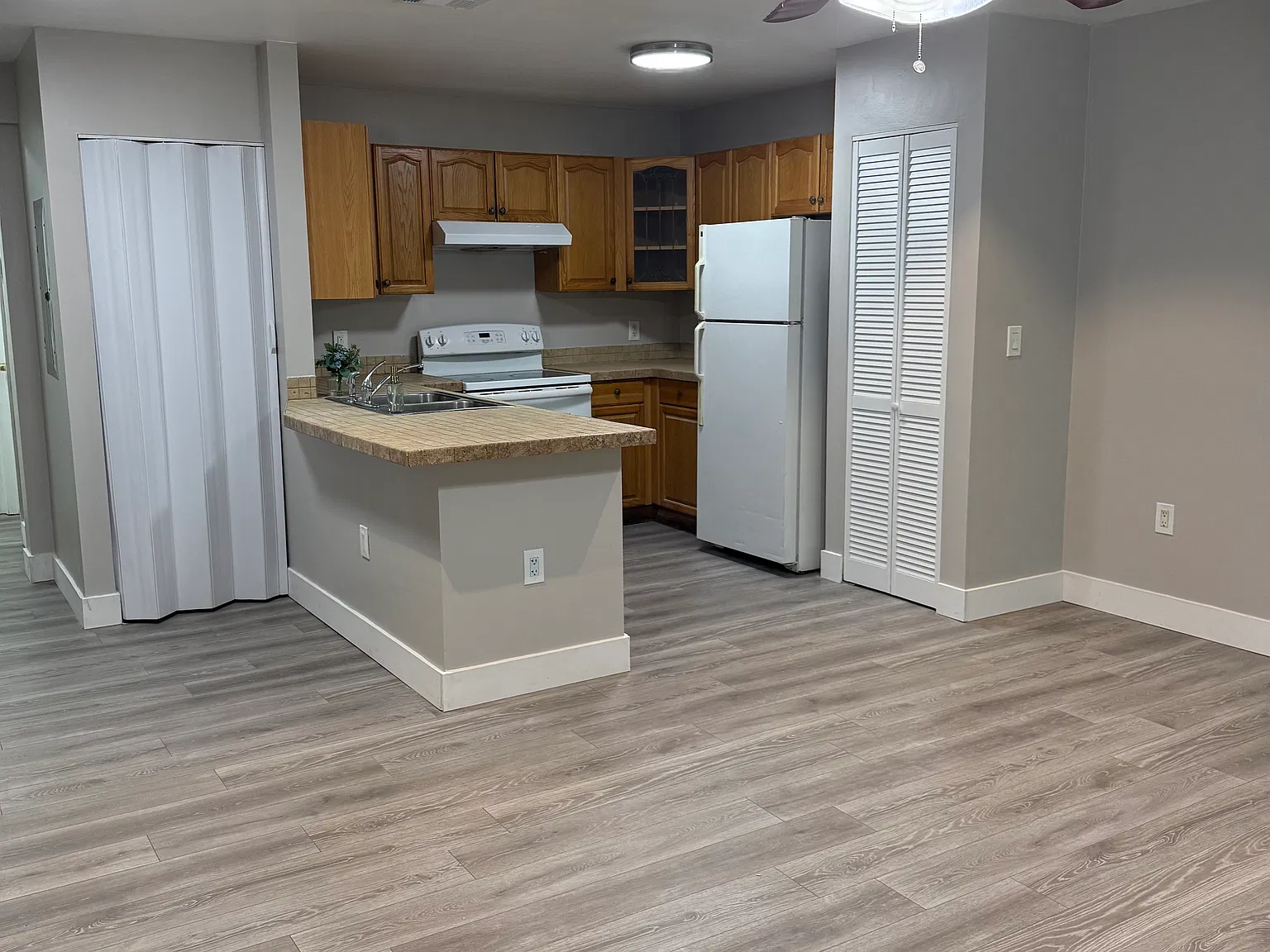 1 bed, 740 sqft, $1,700 — Photo 3