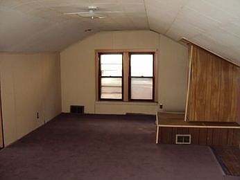 2nd image of 15380 La Salle Blvd