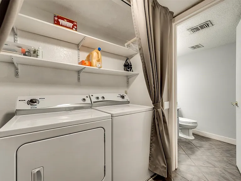 426 Westview Ter — Photo 10