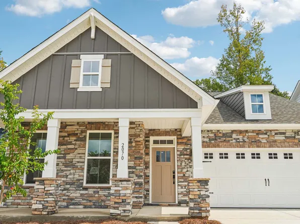 2070 Skyhawk Dr, York, SC 29745