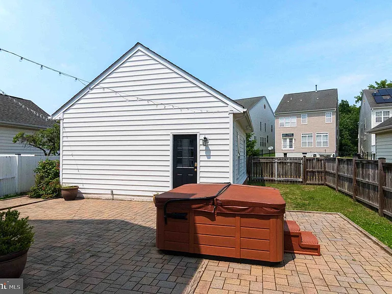 2548 Port Potomac Ave — Photo 45