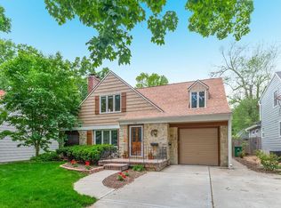 5320 Norwood Rd, Mission, KS 66205