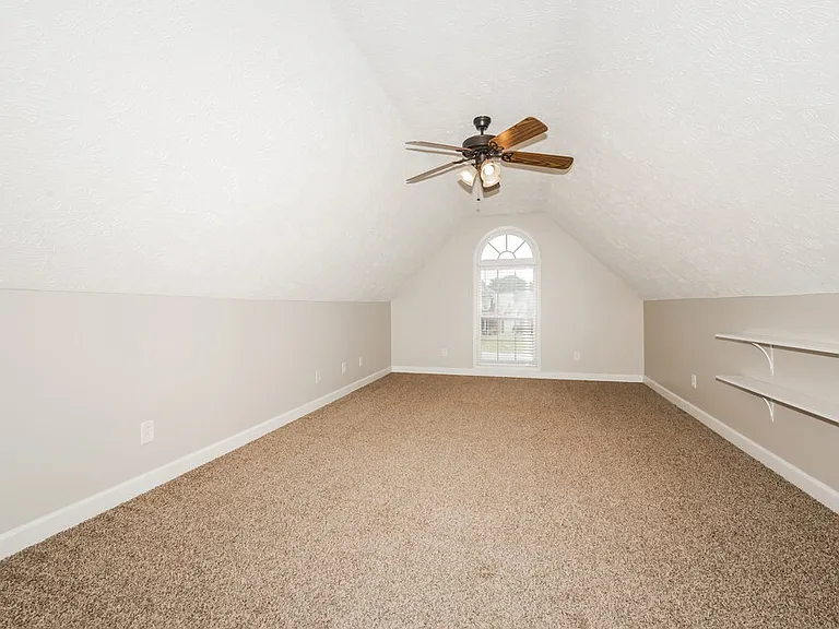114 Nick Price Dr — Photo 10