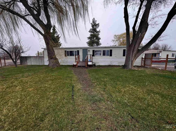 68 N Clark St Spc 10, Declo, ID 83323