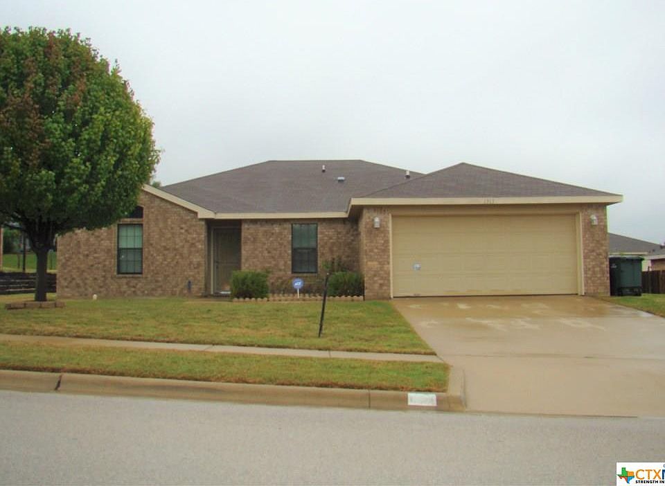 1st image of 1313 Travis Cir