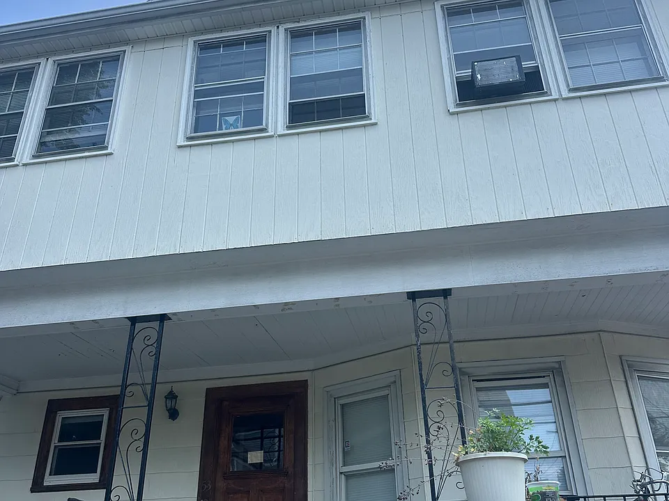 53 Rogers Ave #2
