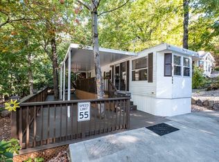582 Dogwood Cir, Traphill, NC 28685