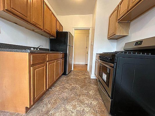 3rd image of 3451 Giles Pl #32O