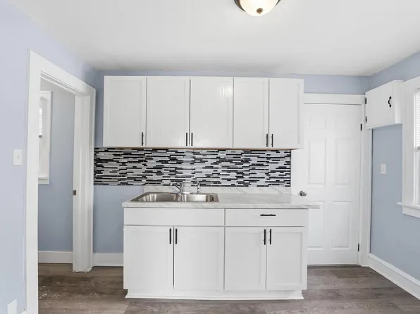 5257 North 34th STREET, Milwaukee, WI 53209