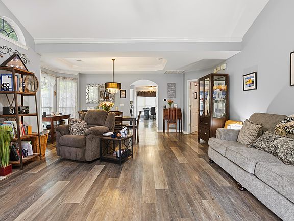 3rd image of 101 Coales Branch Dr