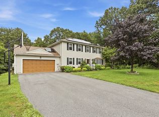 46 Jessica Pl, Feeding Hills, MA 01030