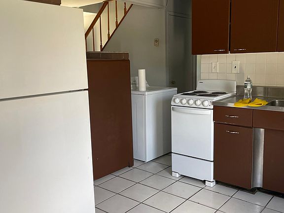 2nd image of 21 Foster Ln