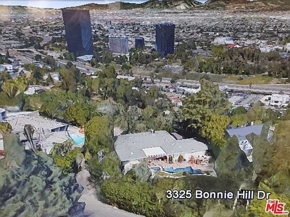 3rd image of 3325 Bonnie Hill Dr