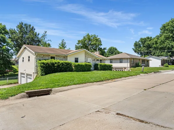 1112 Krohn St, Boonville, MO 65233
