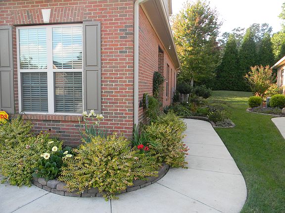 2nd image of 7637 Lenox Trace Dr
