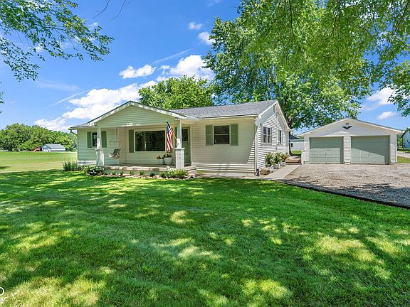 3rd image of 9805 N County Road 750 E