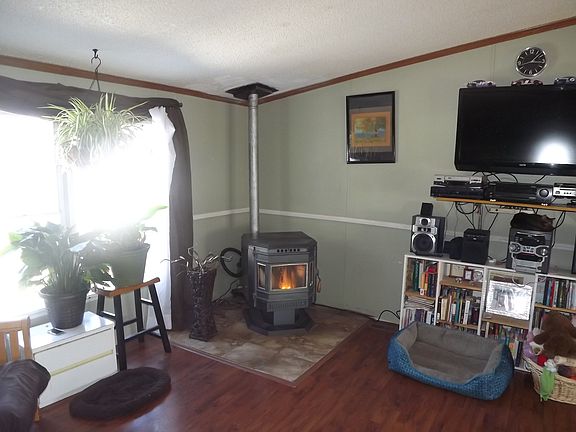 4th image of 9 Avenue A