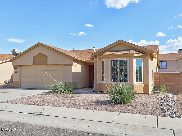 3067 W Country Hill Dr — Photo 32