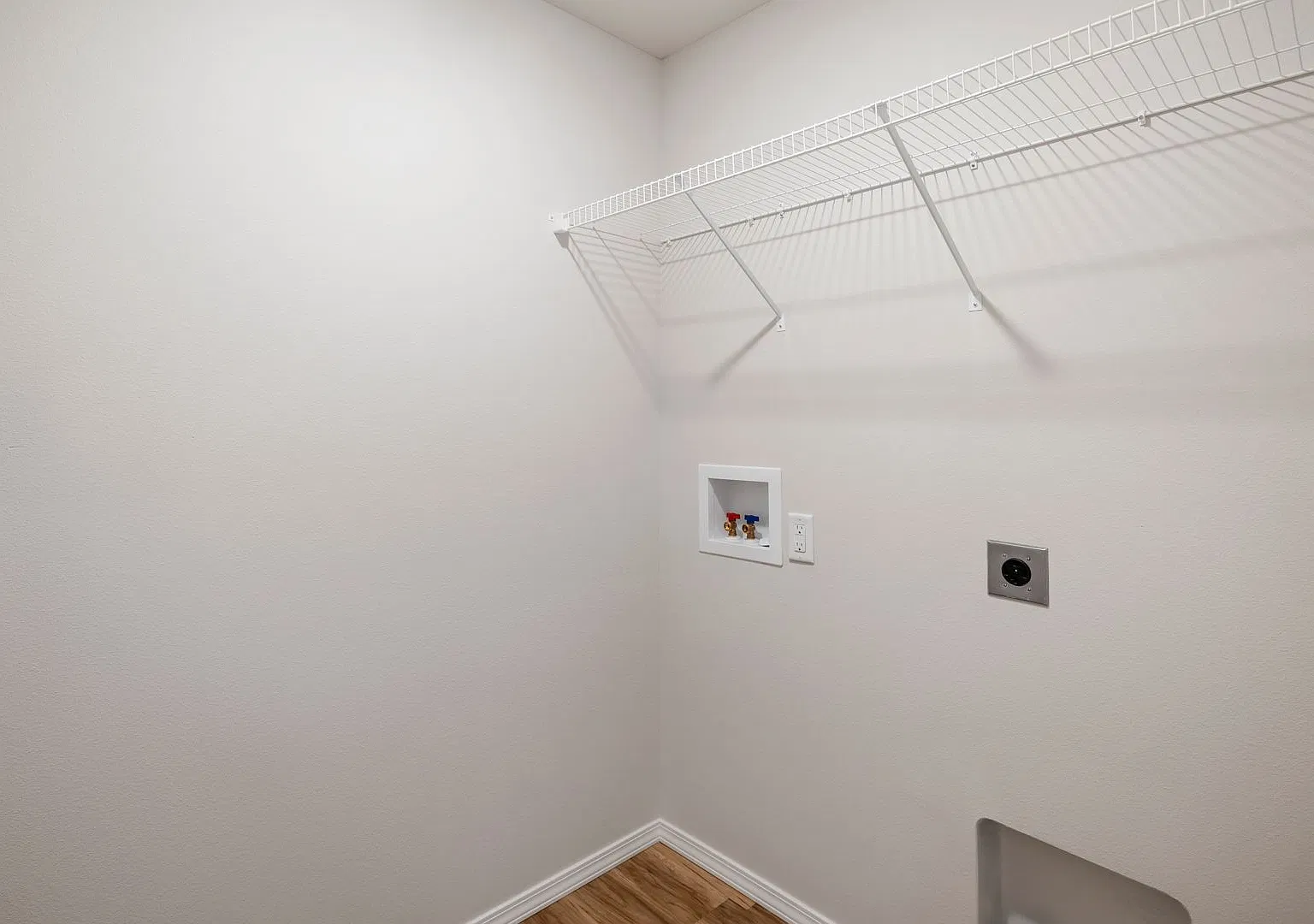 Newly built 3 bedroom-Westbury Gardens! — Photo 4