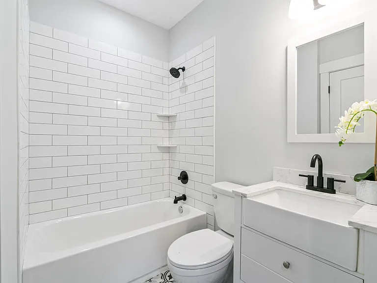 815 Wilkes St — Photo 23