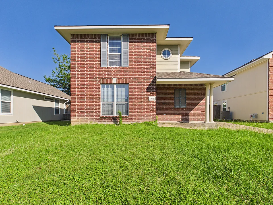 513 Camp Ct