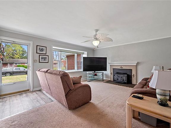 3rd image of 22 Malbon Avenue