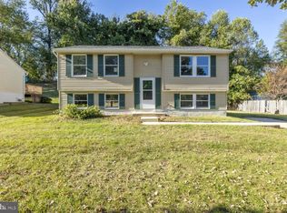 10214 Forestgrove Ln, Bowie, MD 20721