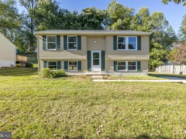 10214 Forestgrove Ln, Bowie, MD 20721