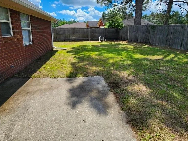 2411 Fernando Ct — Photo 23