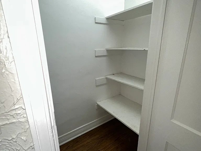 1716 S Saint Louis Ave — Photo 9