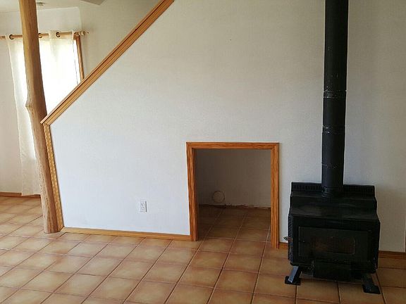 5th image of 1229 Nimitz Dr