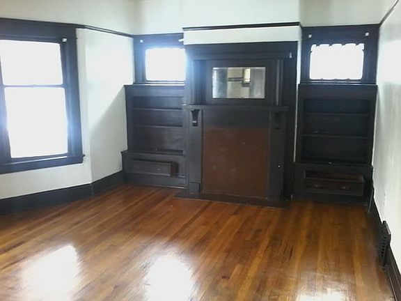 3rd image of 3466 E 121st St