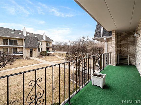 3rd image of 9050 Del Prado Dr APT 1S