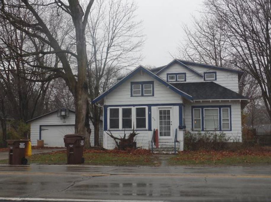 1st image of 416 N Blackhawk Blvd